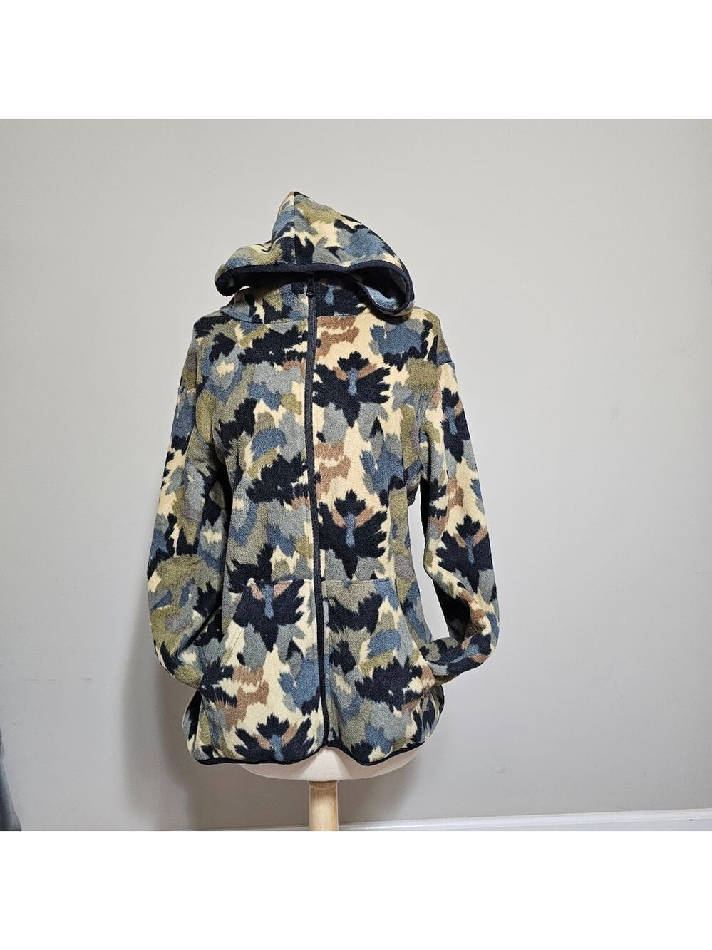 Just Be Camo Leaf Fleece Zip Hoodie 1X Plus Size